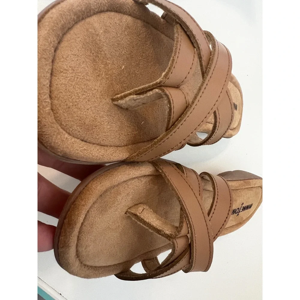 Minnetonka Sunny Thong Womens 9N Brown Leather Crisscross Strap‎ Sandals NIB